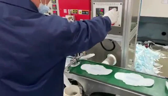 Macchina per la produzione di pannolini di seconda mano semiautomatica completamente servo per pannolini per bambini adulti sotto imbottitura